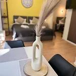 Immostay S#2 - Free Parking & Balkon, Wifi & Naehe Mercedes Benz Lejlighed *