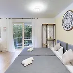 Lejlighed Immostay S#2 - Free Parking & Balkon, Wifi & Naehe Mercedes Benz