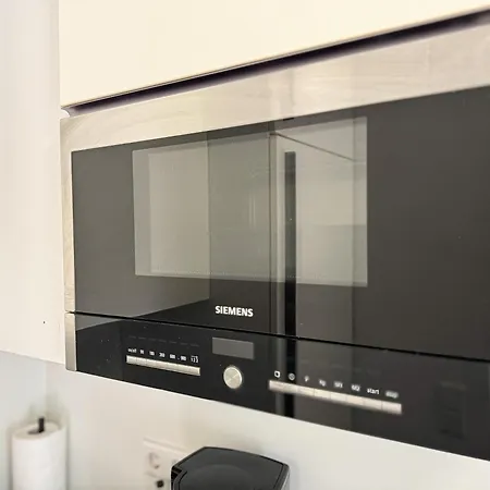 Immostay S#2 Zimmer - Free Parking & Balkon, Wifi & Naehe Mercedes Benz Apartment