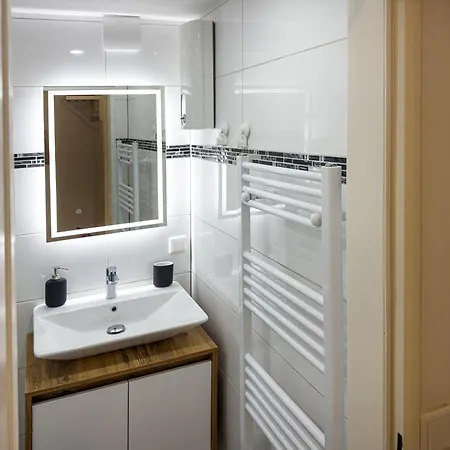 Immostay S#2 - Free Parking & Balkon, Wifi & Naehe Mercedes Benz Brema