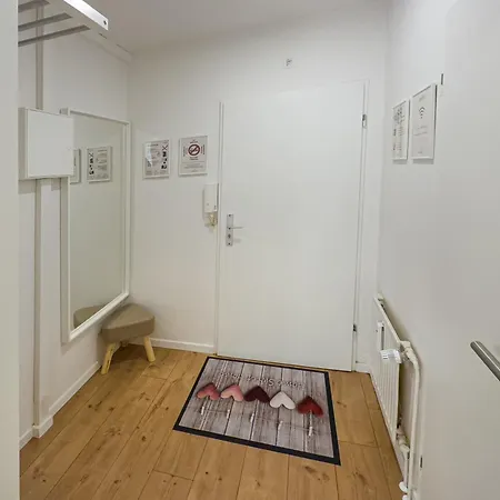 Apartment Immostay S#2 Zimmer - Free Parking & Balkon, Wifi & Naehe Mercedes Benz