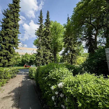 Immostay S#2 Zimmer - Free Parking & Balkon, Wifi & Naehe Mercedes Benz Apartment