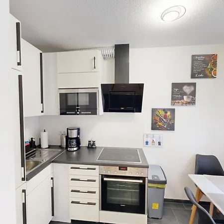 Apartment Immostay S#2 Zimmer - Free Parking & Balkon, Wifi & Naehe Mercedes Benz *