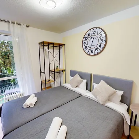 Immostay S#2 - Free Parking & Balkon, Wifi & Naehe Mercedes Benz