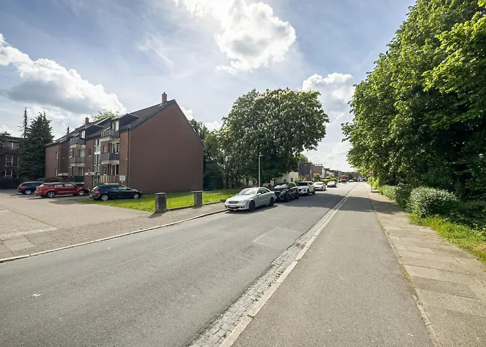 Immostay S#2 - Free Parking & Balkon, Wifi & Naehe Mercedes Benz Apartment *