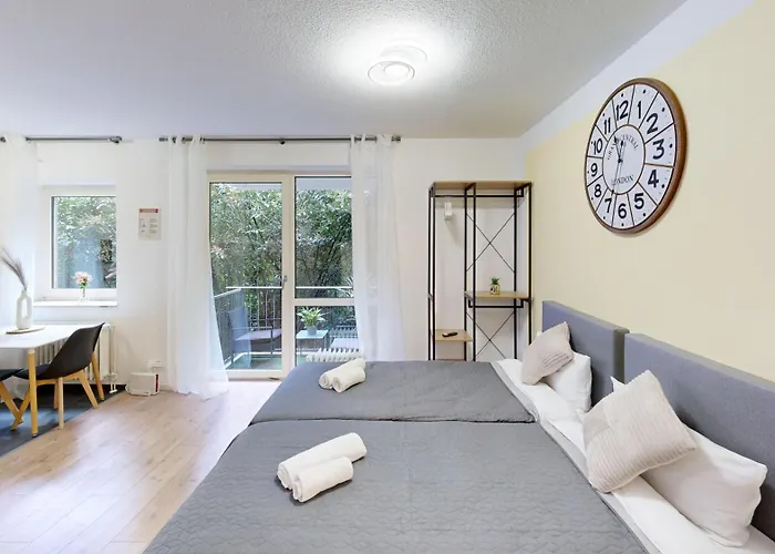 Apartment Immostay S#2 - Free Parking & Balkon, Wifi & Naehe Mercedes Benz