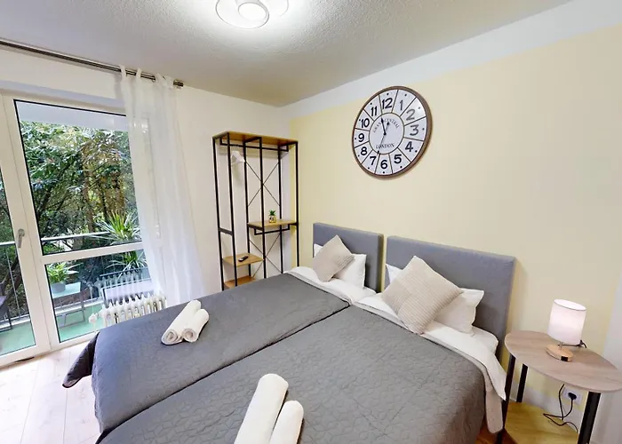 Immostay S#2 - Free Parking & Balkon, Wifi & Naehe Mercedes Benz