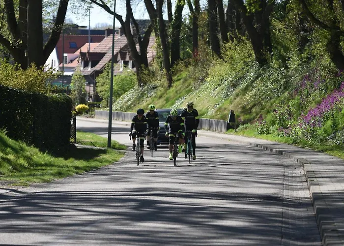 Immostay S#2 - Free Parking & Balkon, Wifi & Naehe Mercedes Benz Apartment